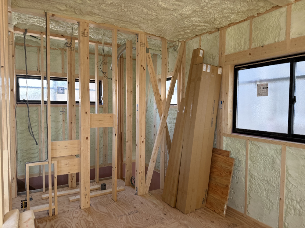 吹付け断熱で暖かく