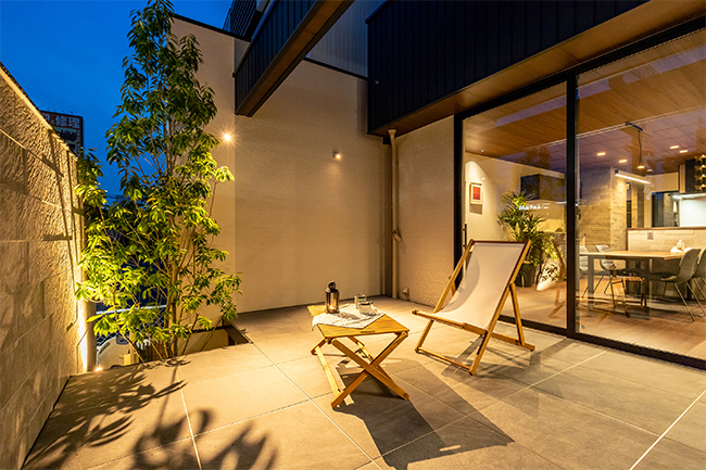 アウトリビング